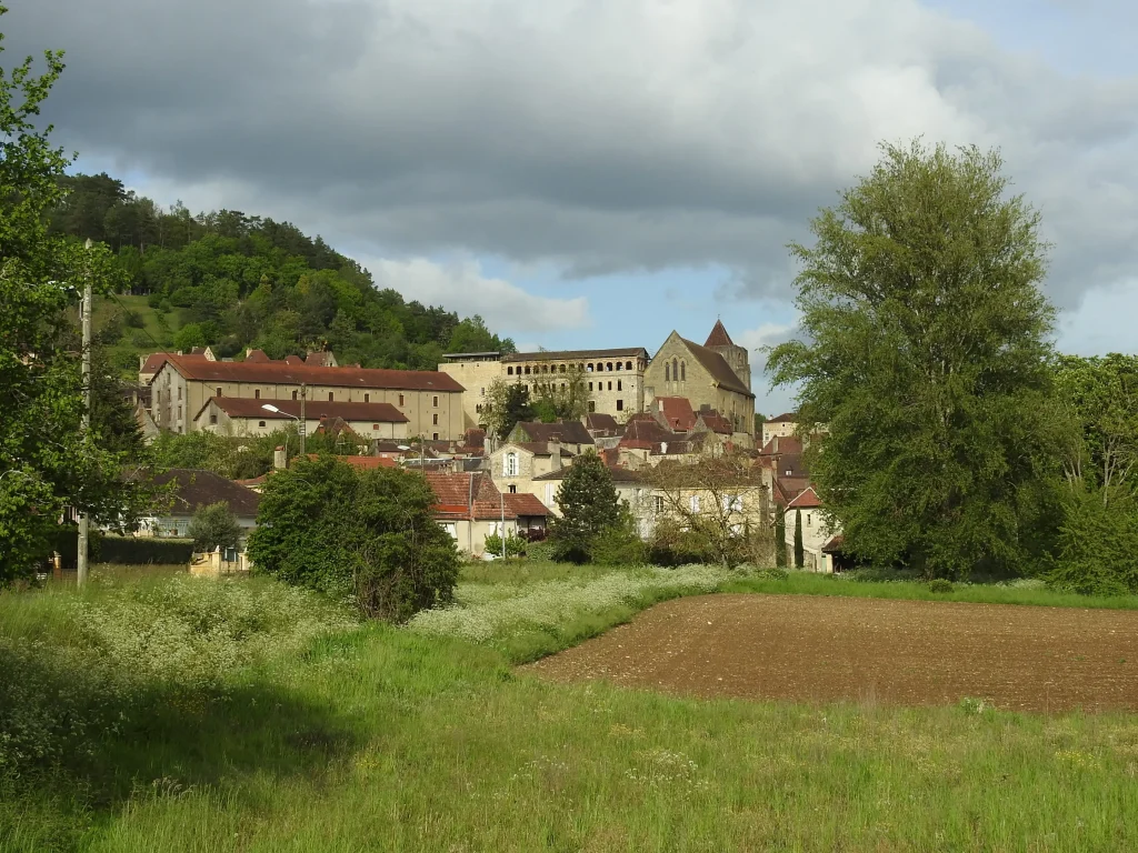 levendige zondagsmarkt Saint-cyprien